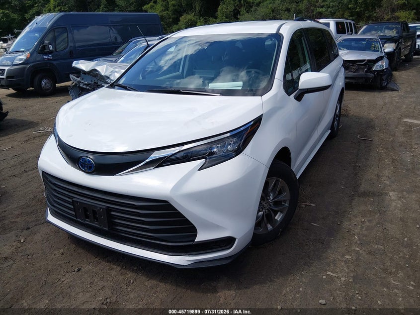 Vin: 5tdkskfc4rs154236, lot: 46218581, toyota sienna le 20242