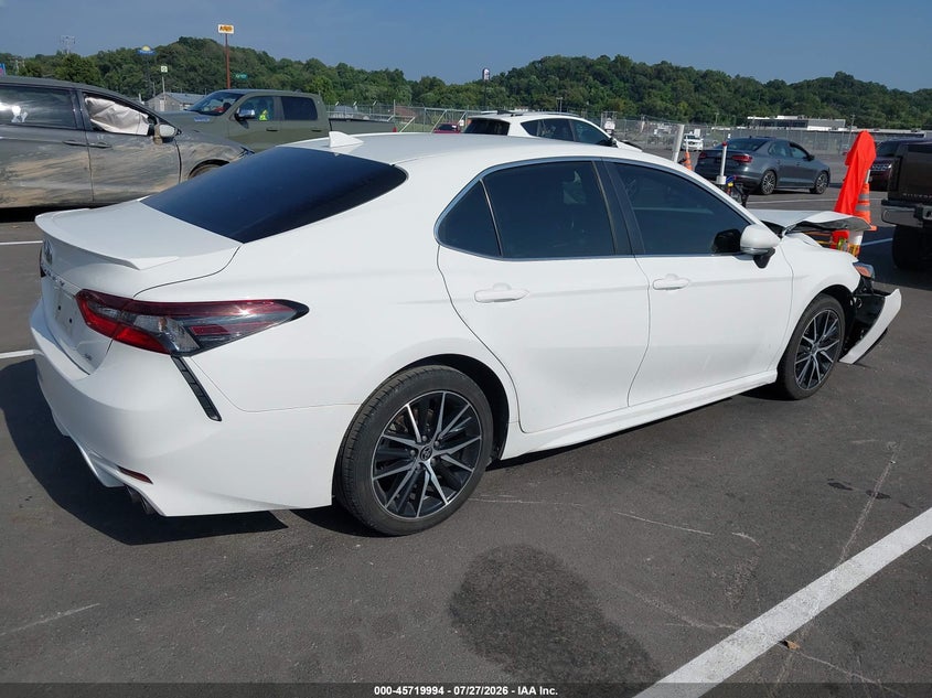 Vin: 4t1g11ak2pu821858, lot: 46218676, toyota camry se 20234