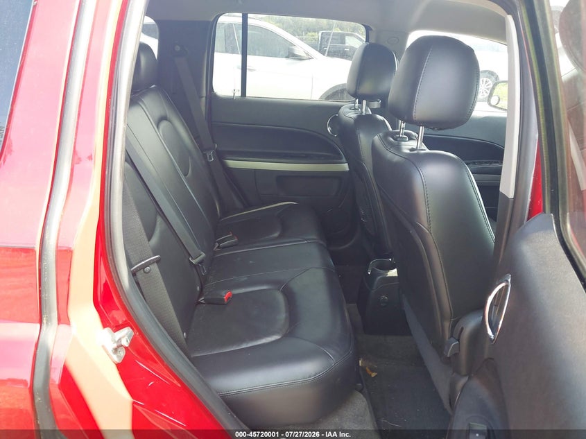 2011 CHEVROLET HHR auction photo 8