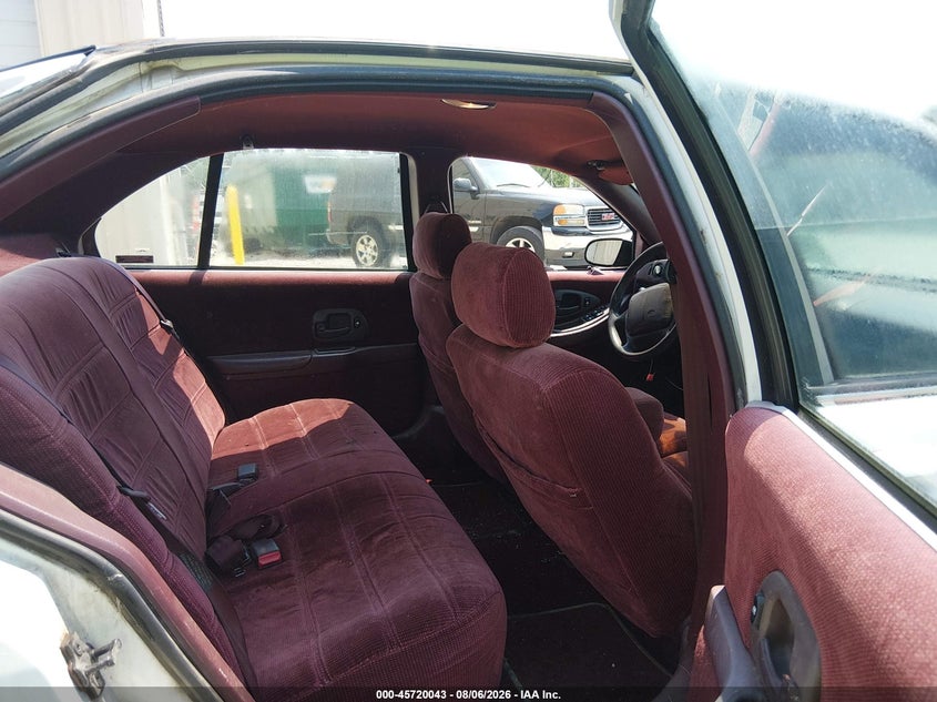 1995 CHEVROLET LUMINA auction photo 8