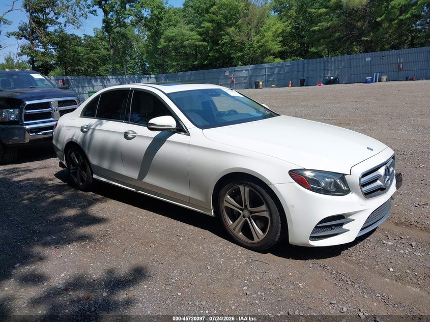 2017 MERCEDES-BENZ E 300 auction photo 1