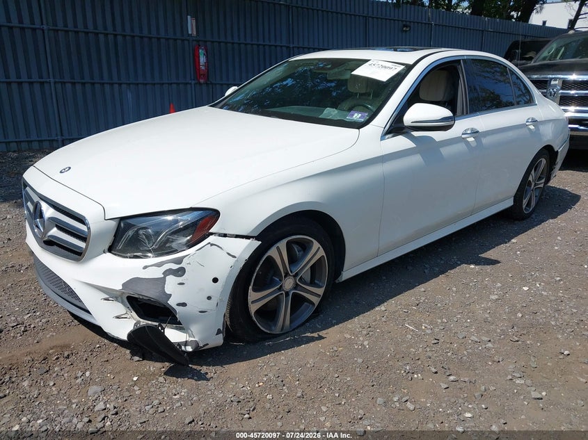 2017 MERCEDES-BENZ E 300 auction photo 2