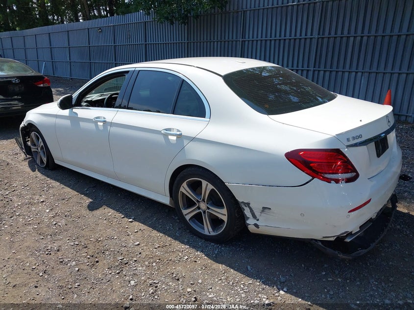 2017 MERCEDES-BENZ E 300 auction photo 3