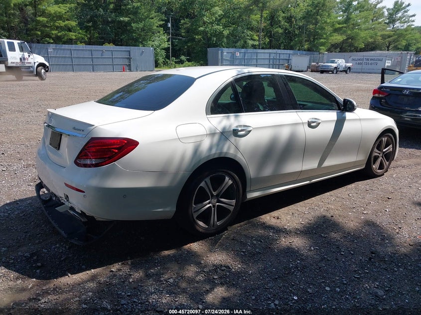 2017 MERCEDES-BENZ E 300 auction photo 4