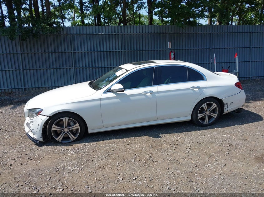 2017 MERCEDES-BENZ E 300 auction photo 6
