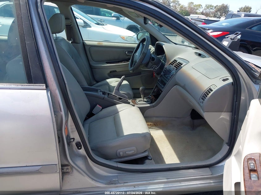 2003 NISSAN MAXIMA auction photo 5