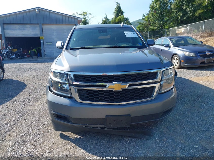 CHEVROLET SUBURBAN - zdjęcie 13