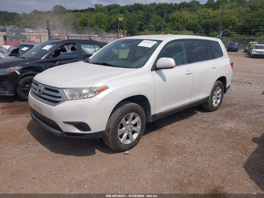 Vin: 5tdbk3eh8cs146361, lot: 46218913, toyota highlander base v6 20122