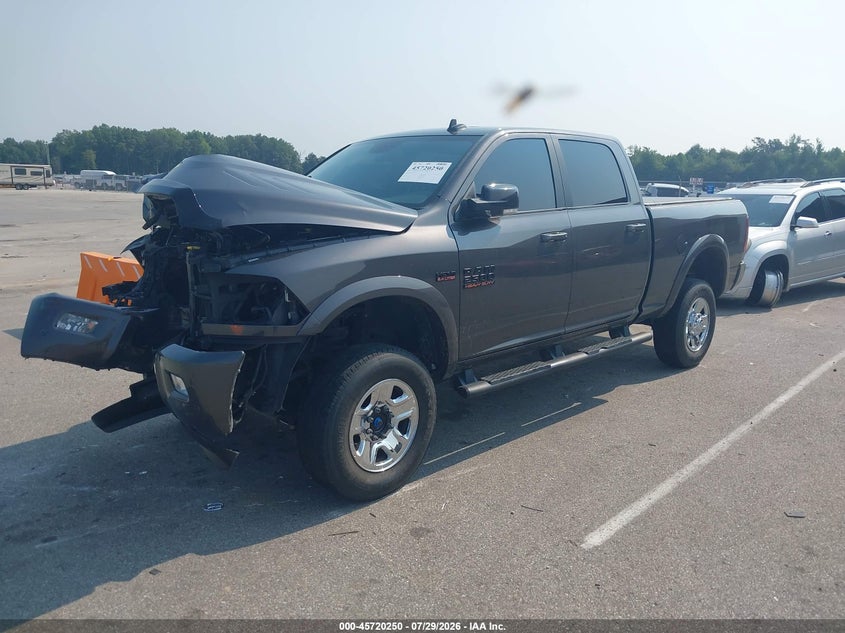 Vin: 3c6ur5fj8jg175539, lot: 46218932, ram 2500 laramie  4x4 6'4 box 20182
