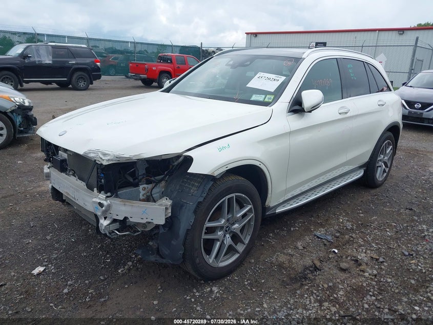 Vin: wdc0g4kb8hf217610, lot: 46218971, mercedes-benz glc 300 4matic 20172