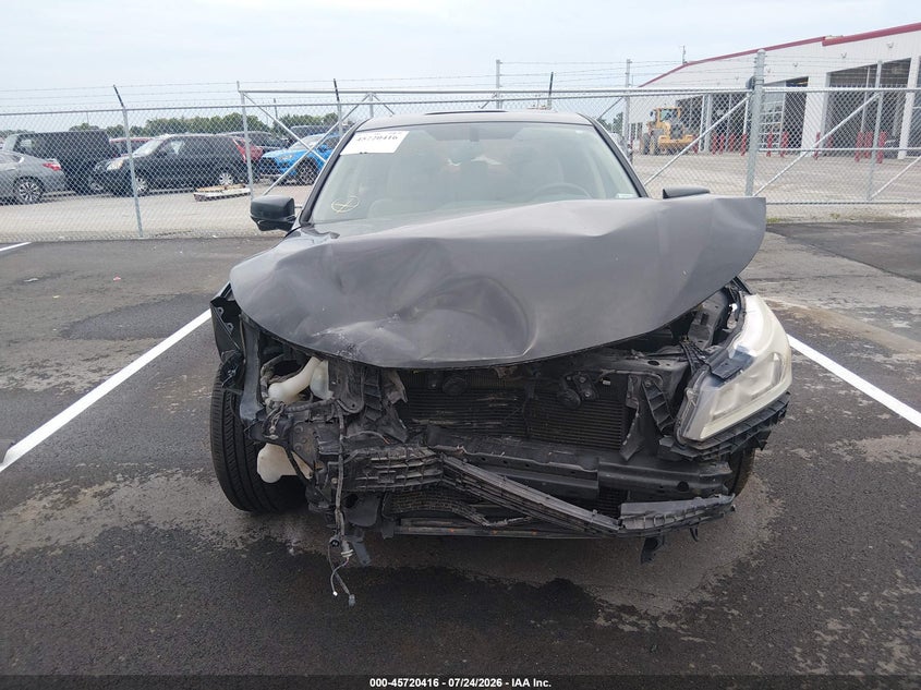 2017 HONDA ACCORD auction photo 5