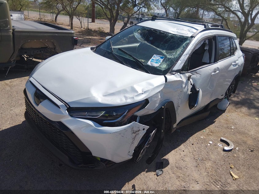 2023 TOYOTA COROLLA CROSS HYBRID auction photo 2