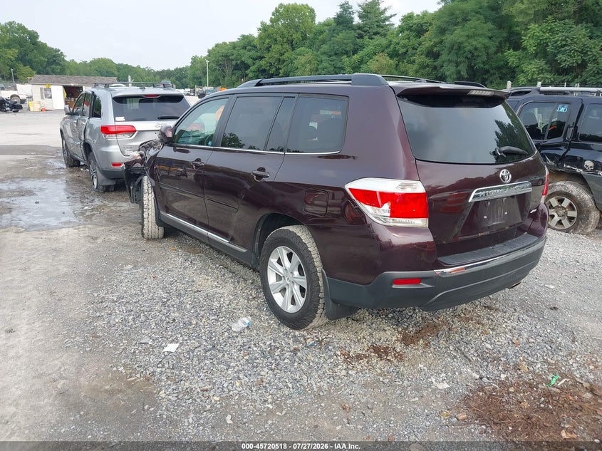 Vin: 5tdbk3eh7cs171672, lot: 46219200, toyota highlander base v6 20123