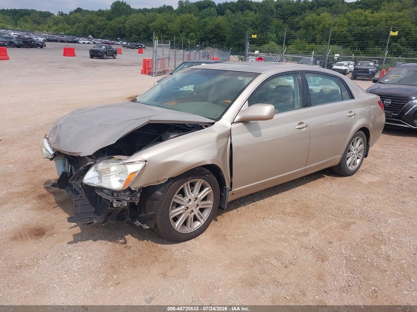 2005 TOYOTA AVALON — zdjęcie 2
