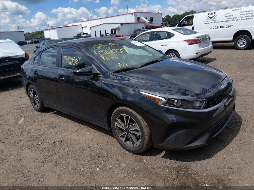 2024 KIA FORTE auction photo 1