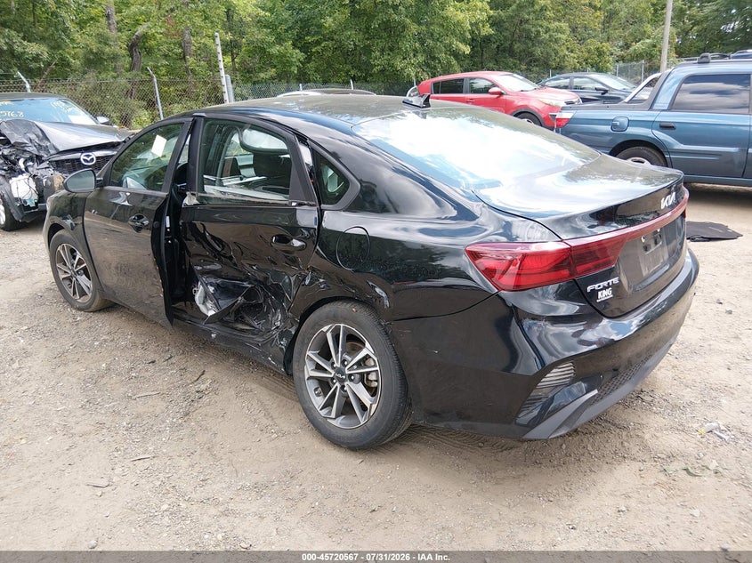 2024 KIA FORTE auction photo 3