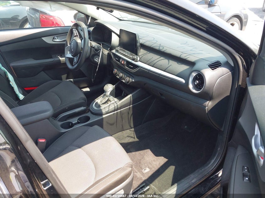 2024 KIA FORTE auction photo 5