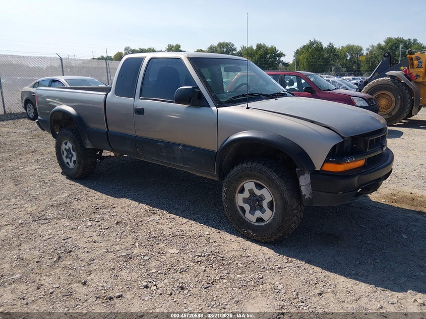 2001 CHEVROLET S-10 auction photo 1
