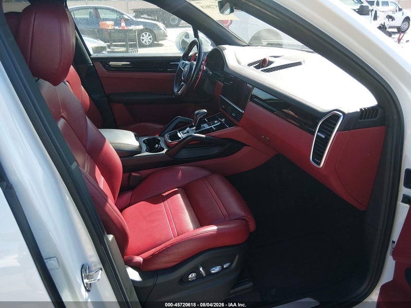 2019 PORSCHE CAYENNE auction photo 5