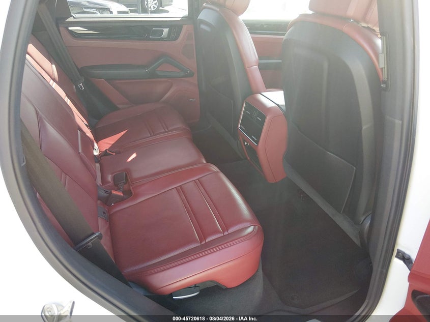 2019 PORSCHE CAYENNE auction photo 8