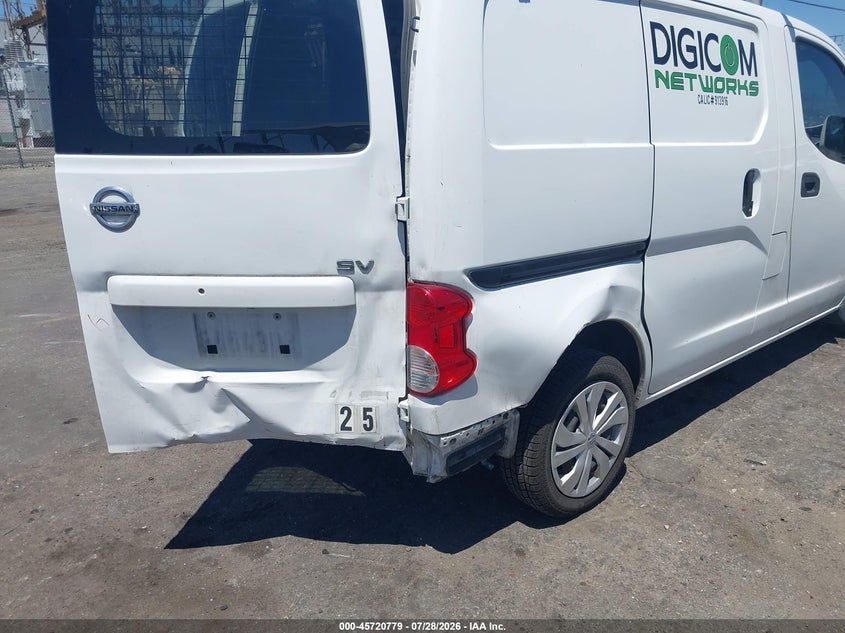 2020 NISSAN NV200  CARGO auction photo 6