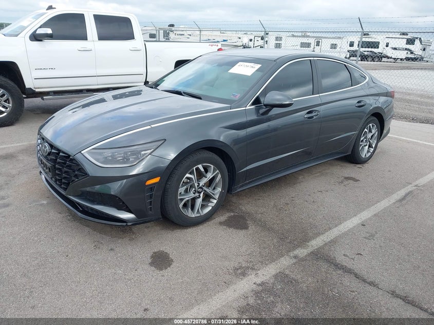 2023 HYUNDAI SONATA auction photo 2