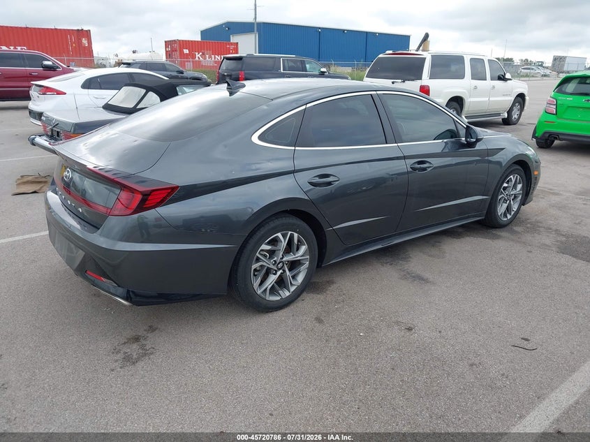 2023 HYUNDAI SONATA auction photo 4