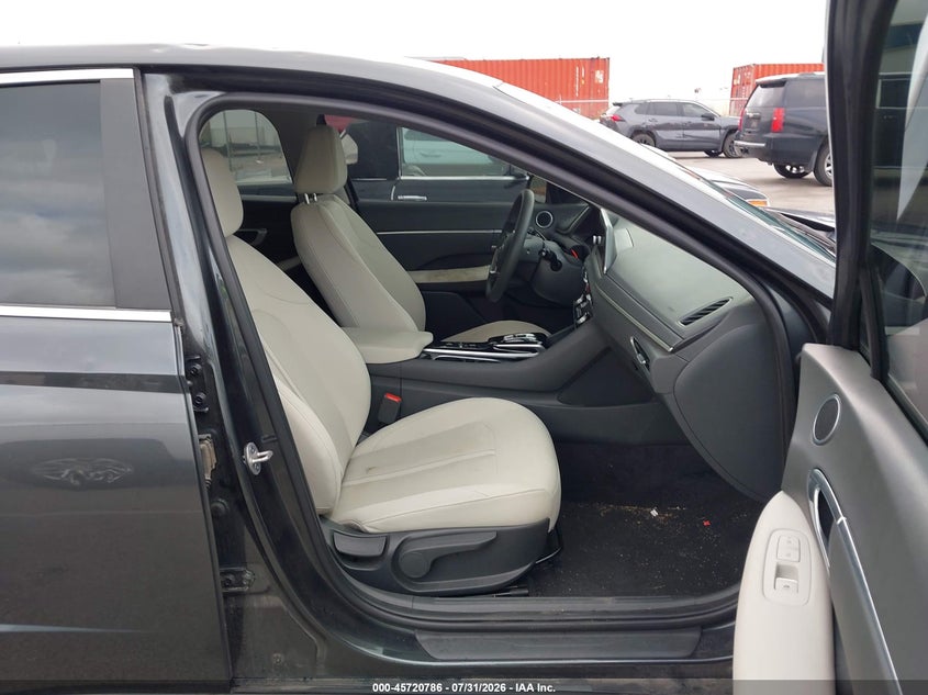 2023 HYUNDAI SONATA auction photo 5