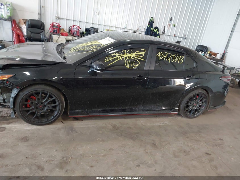 TOYOTA CAMRY - zdjęcie 14