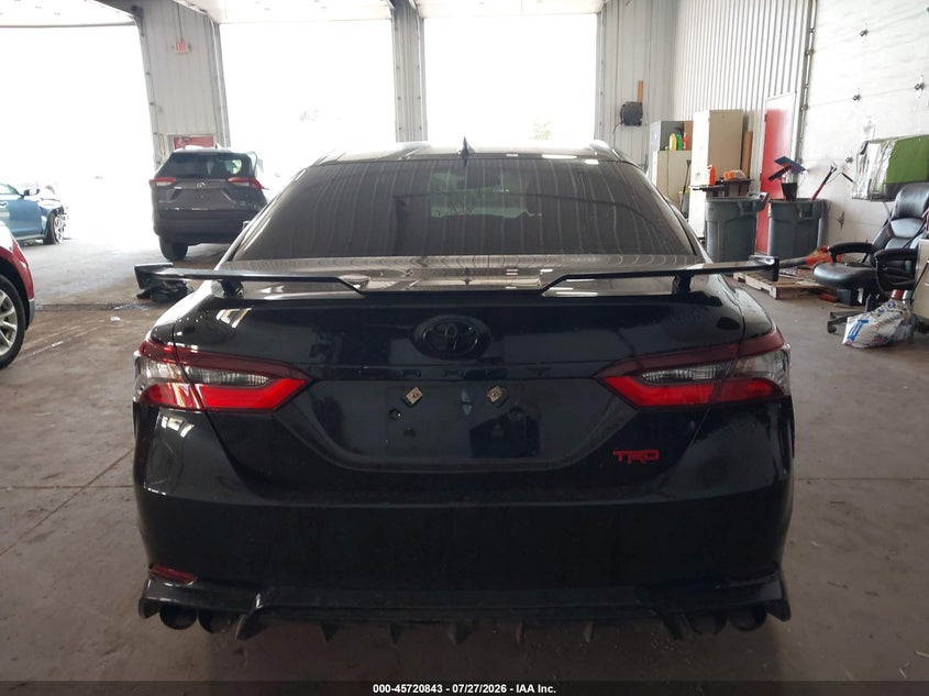 TOYOTA CAMRY - zdjęcie 16