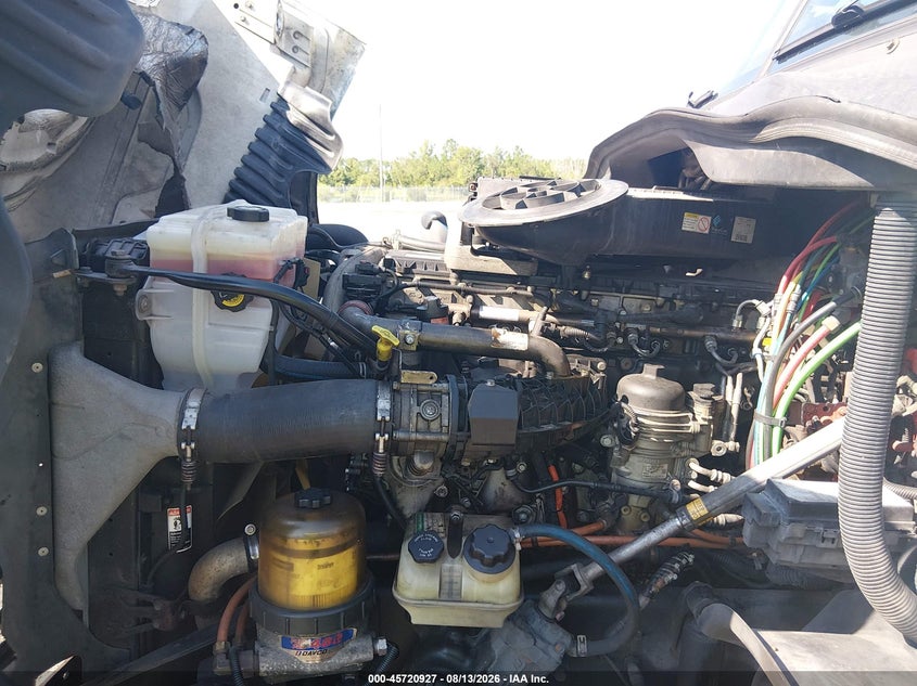 2015 OTHER FREIGHTLINER CASCADIA 125 TRUCK N/A