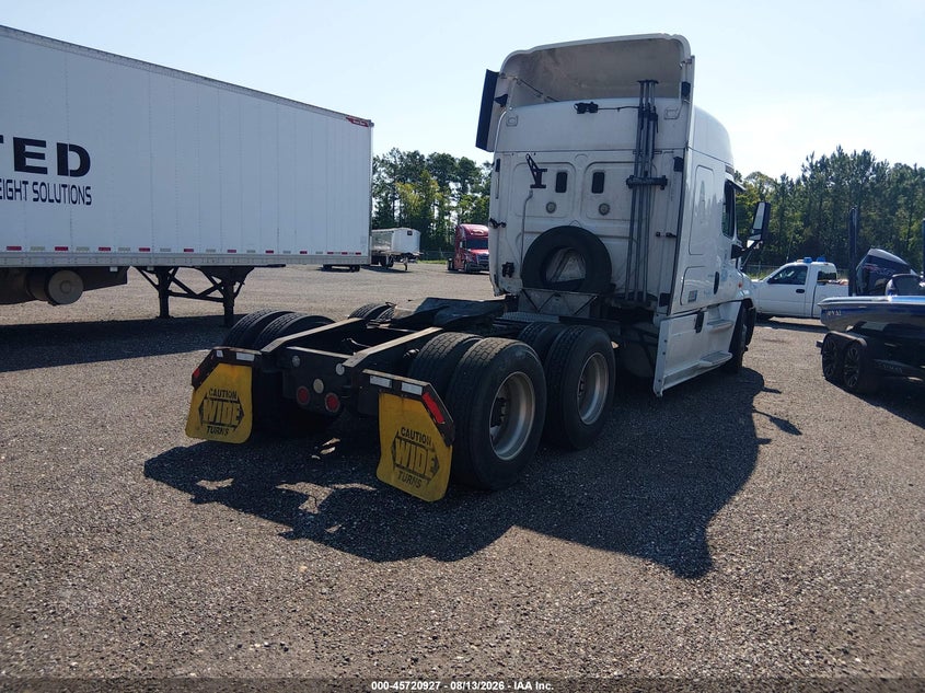 2015 OTHER FREIGHTLINER CASCADIA 125 TRUCK N/A