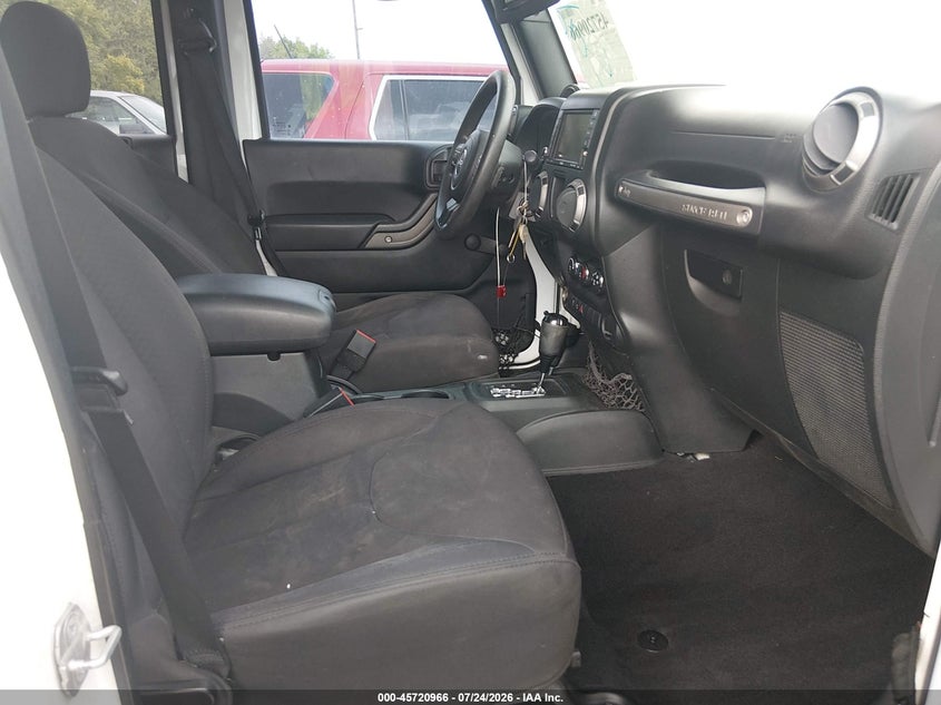2014 JEEP WRANGLER UNLIMITED auction photo 5