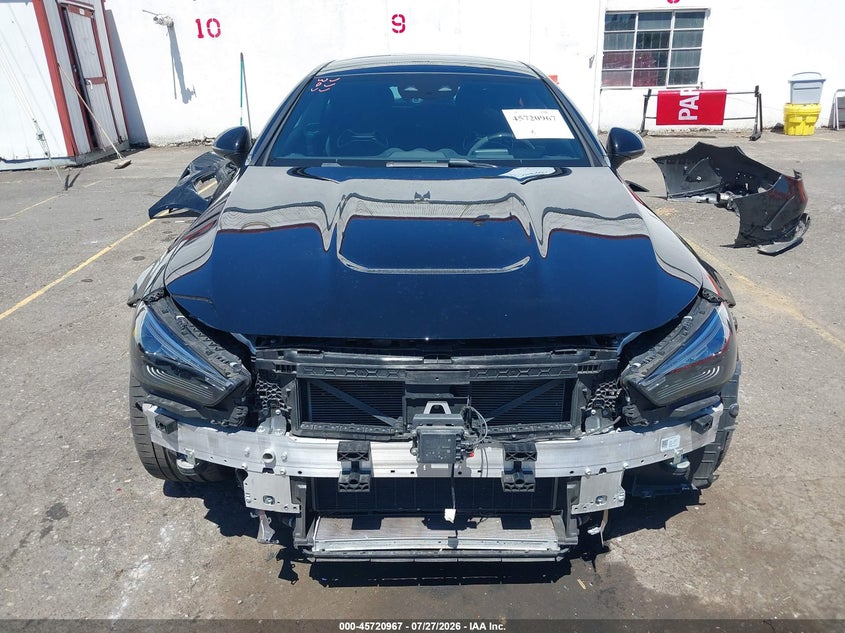 MERCEDES-BENZ AMG CLE 53 - zdjęcie 13