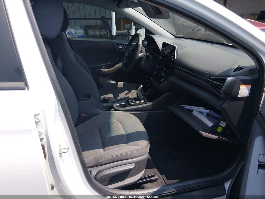 2022 HYUNDAI IONIQ HYBRID auction photo 5