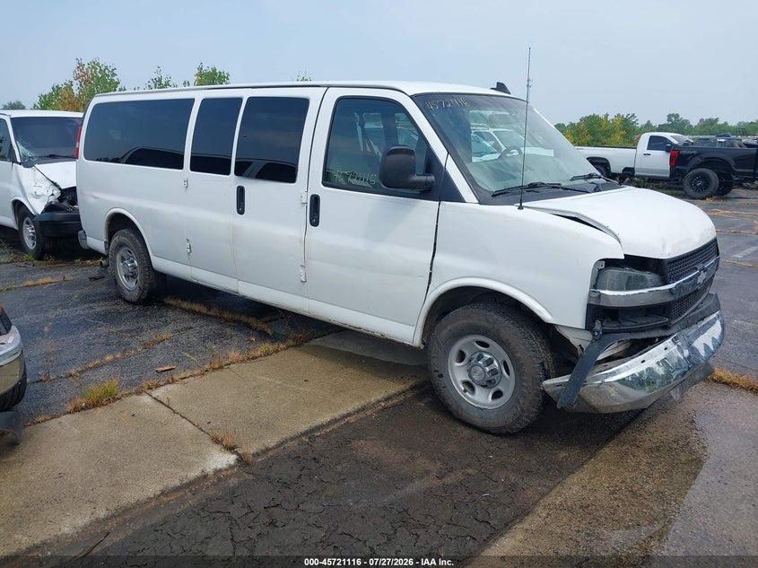 2016 CHEVROLET EXPRESS 3500 auction photo 1