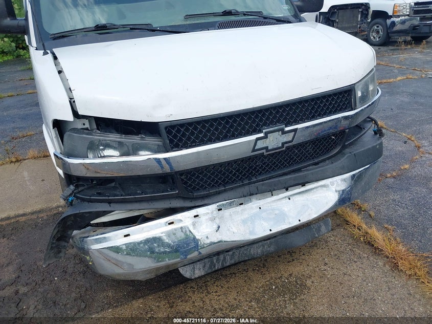 2016 CHEVROLET EXPRESS 3500 auction photo 6