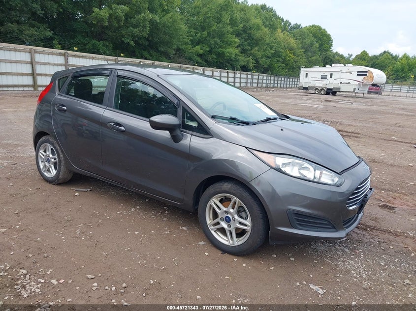 Vin: 3fadp4ej7hm131589, lot: 46220025, ford fiesta se 2017 img_1