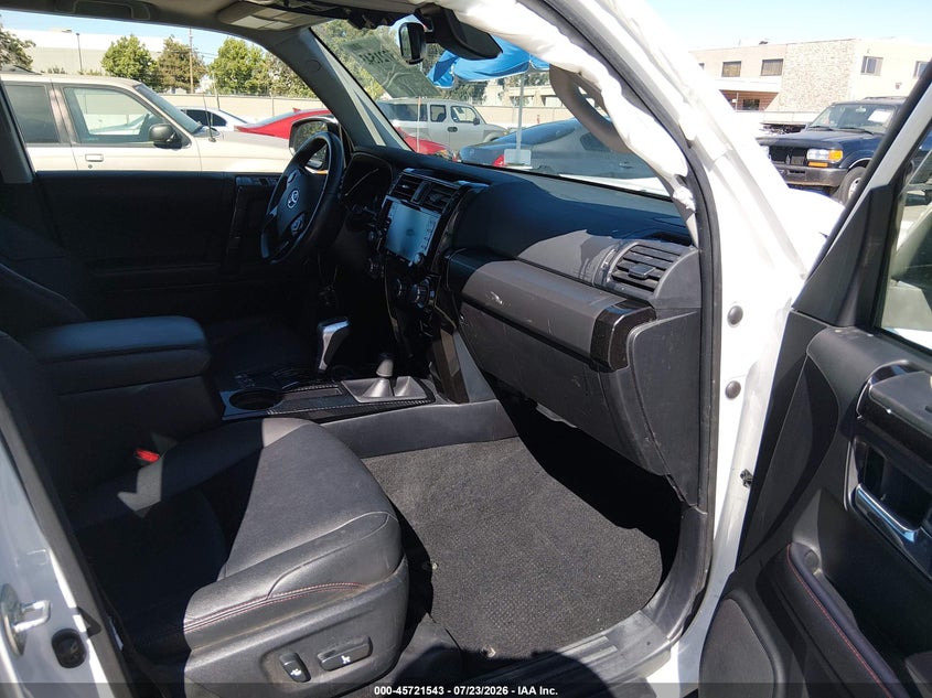 2022 TOYOTA 4RUNNER auction photo 5