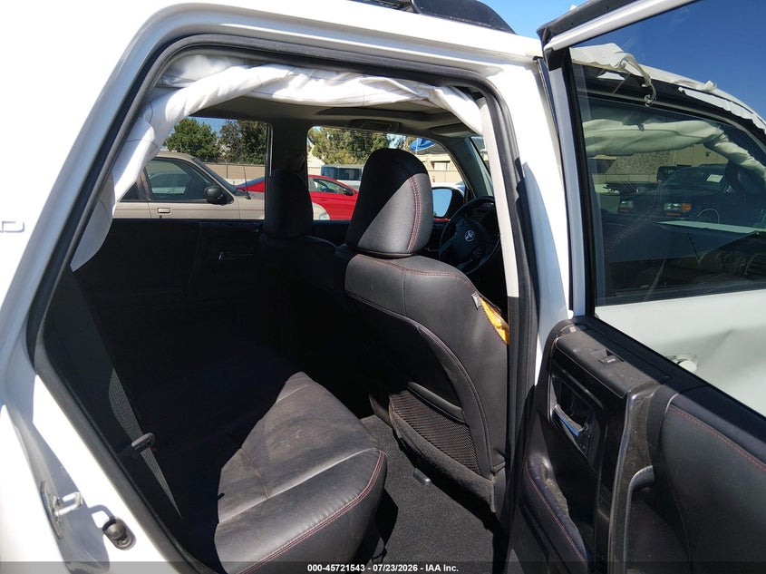 2022 TOYOTA 4RUNNER auction photo 8