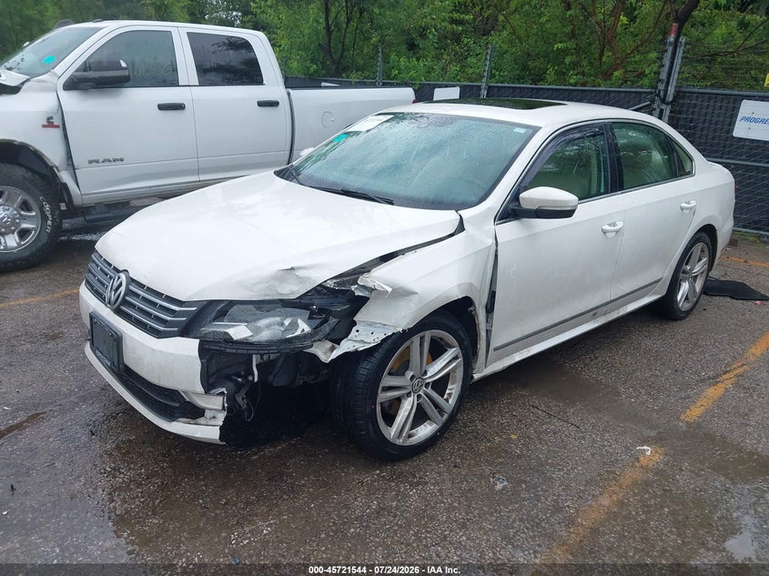 2014 Volkswagen Passat, Удар спереду, IAAI, VIN 1VWCN7A34EC036793 — фото 2