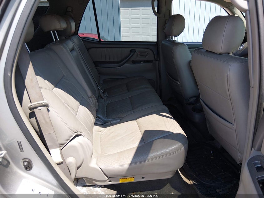 TOYOTA SEQUOIA 2005 VIN 5TDBT48A85S240308