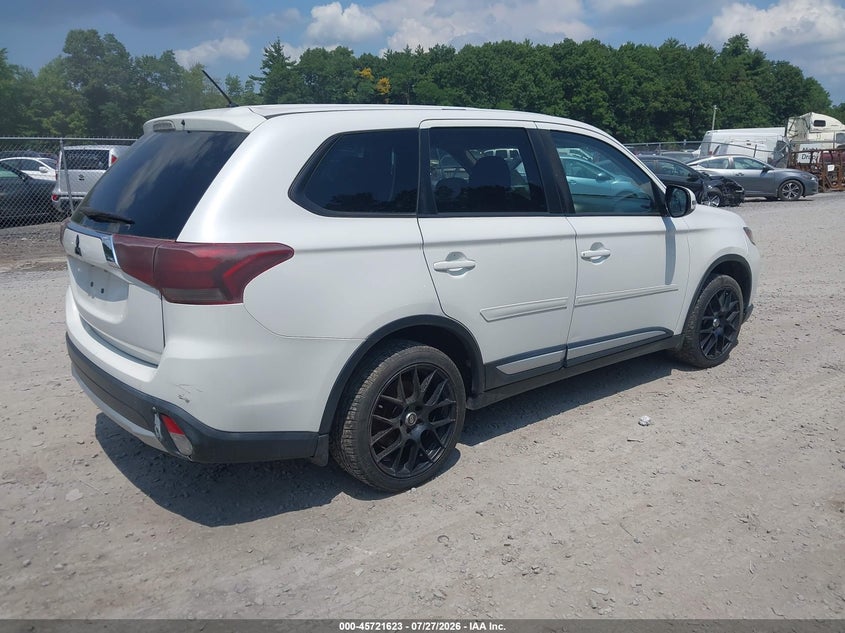 2016 MITSUBISHI OUTLANDER auction photo 4