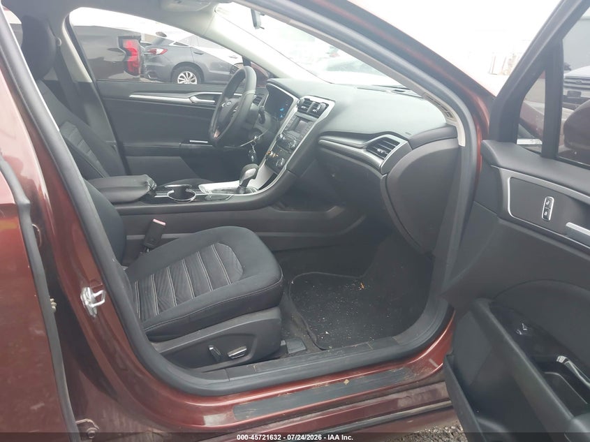 2016 FORD FUSION auction photo 5
