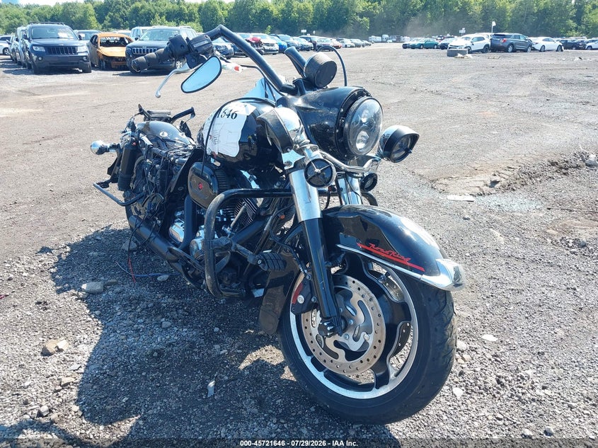 2010 HARLEY-DAVIDSON FLHP auction photo 1