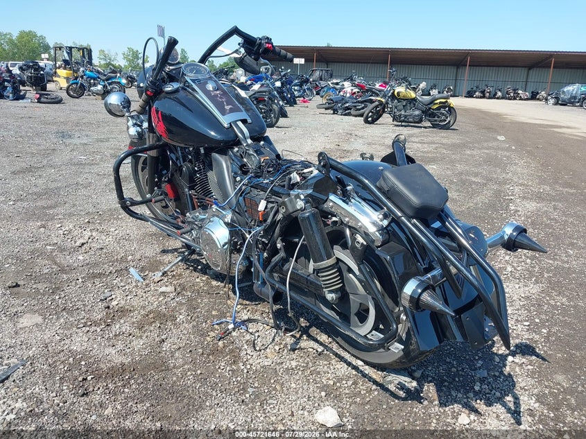 2010 HARLEY-DAVIDSON FLHP auction photo 3