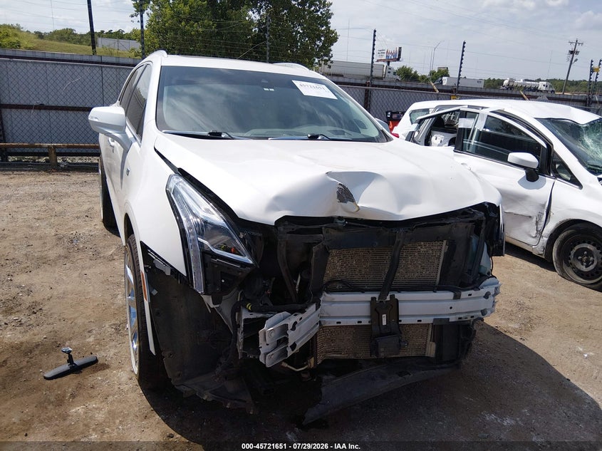 2022 CADILLAC XT5 auction photo 1