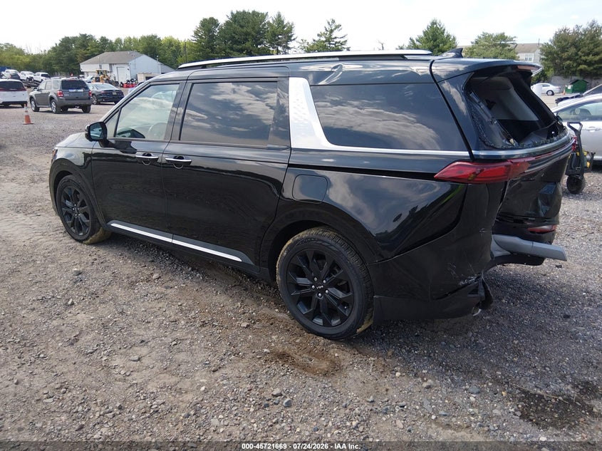 2024 KIA CARNIVAL MPV auction photo 3