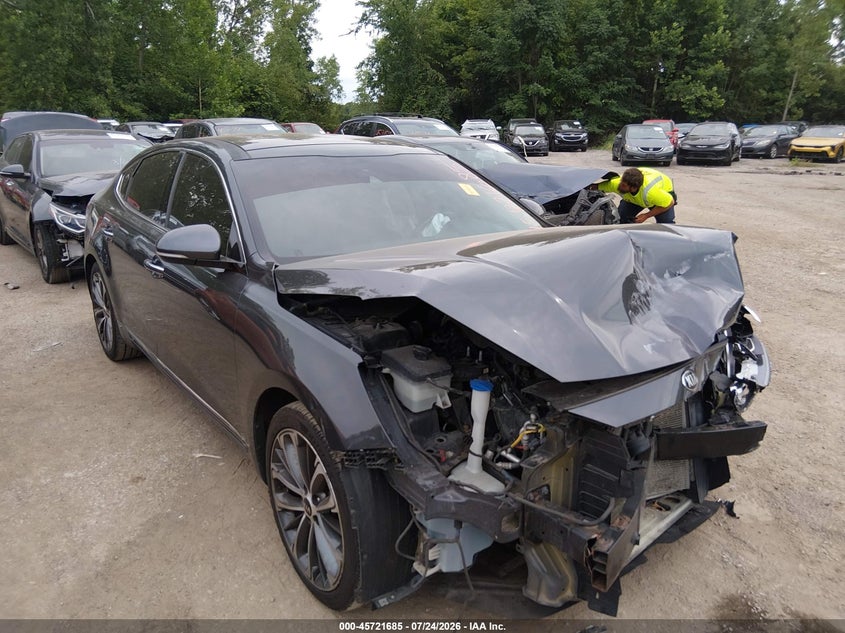 2019 KIA CADENZA auction photo 1