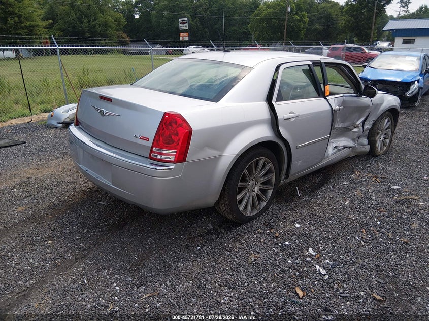 2008 CHRYSLER 300C auction photo 4
